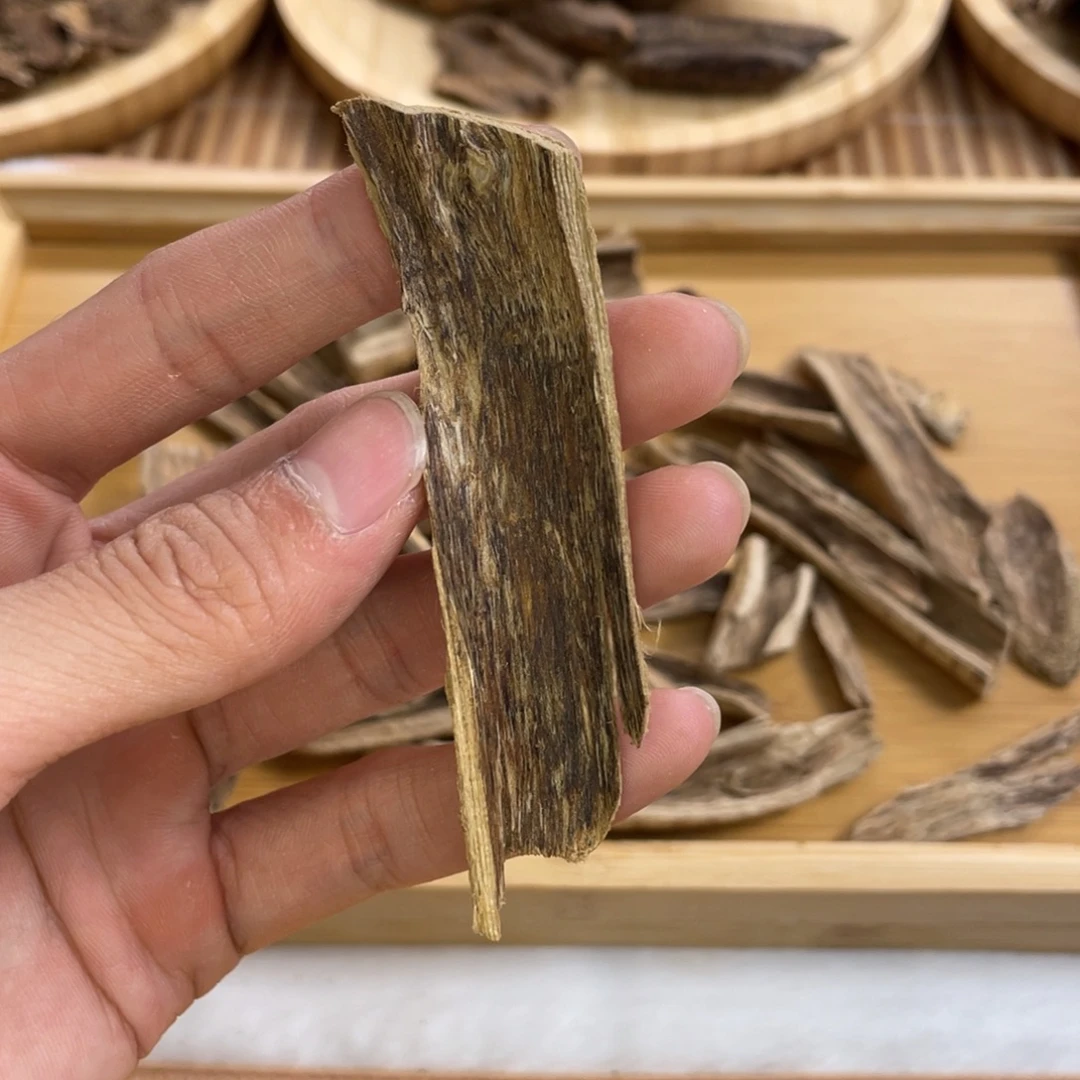 沉香沉香碎屑香港树根皮油料1.7克