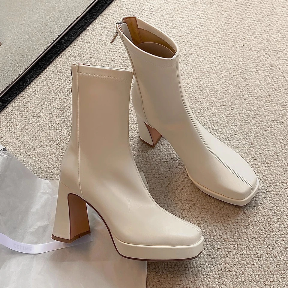 2025新款秋冬白色高跟短靴女粗跟瘦瘦靴小个子增高方头弹力马丁靴