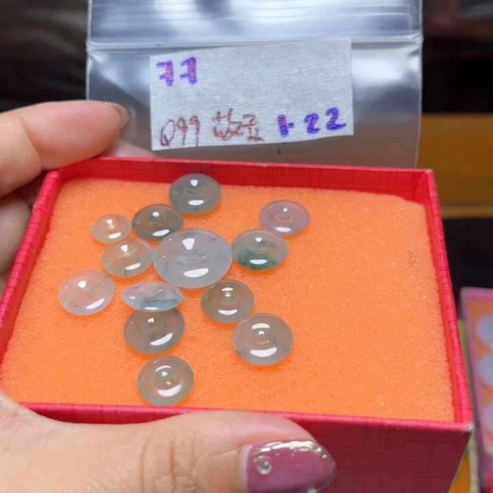定制翡翠未镶嵌故*不