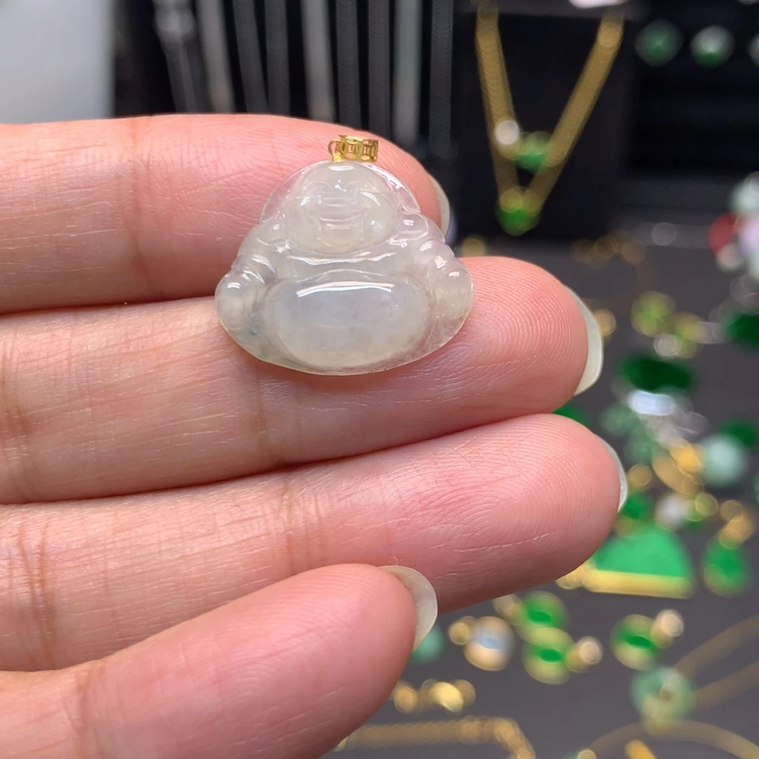 翡翠18K金镶嵌颈饰有纹裂