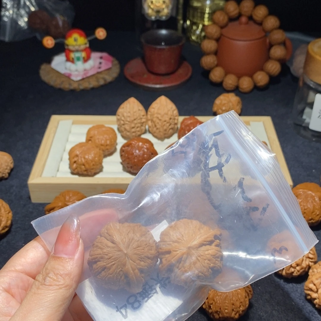 老***饭吊坠文玩核桃铁锤妹妹38