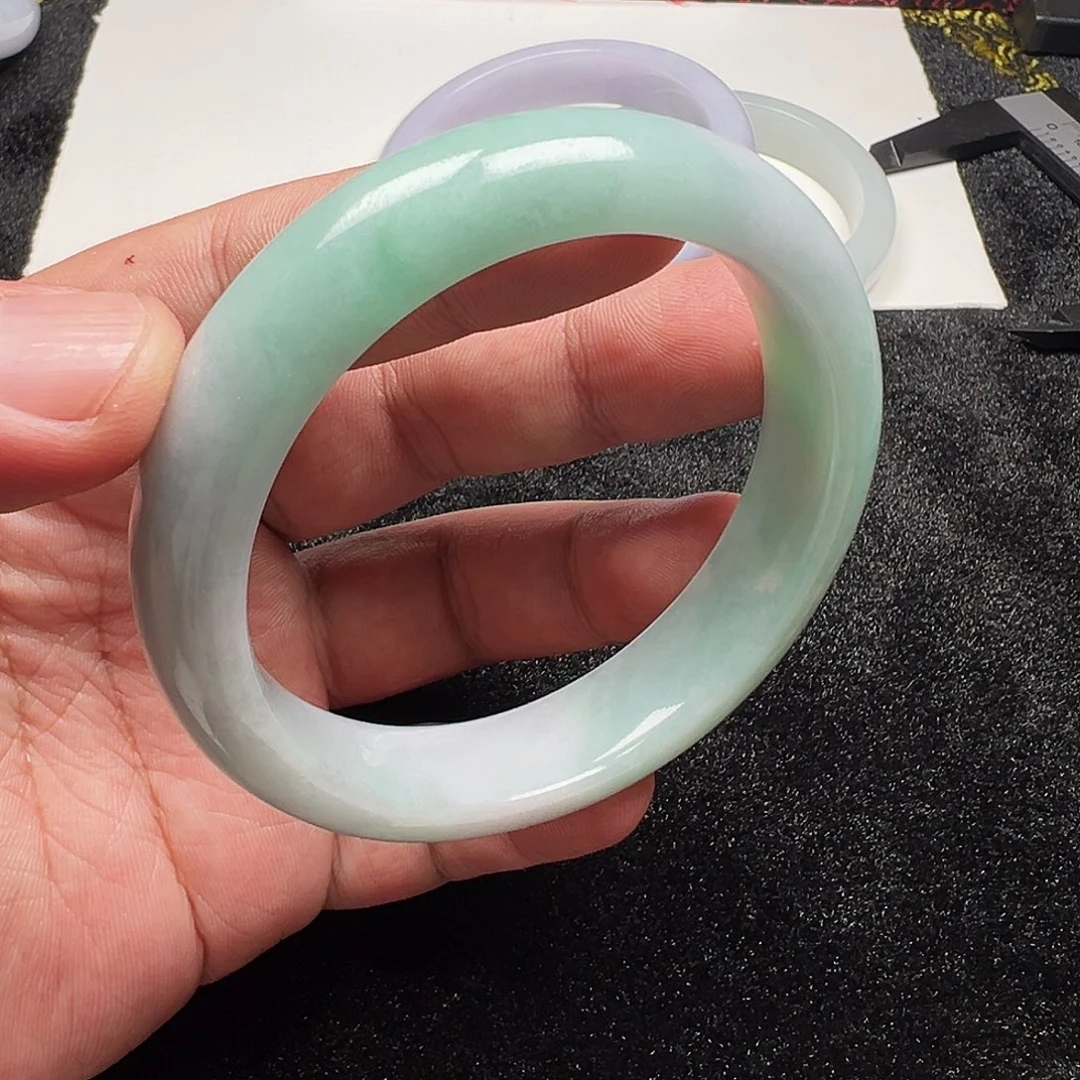 翡翠未镶嵌手镯翡翠手镯