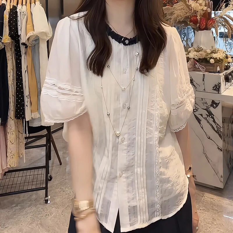 时尚气质蕾丝拼接木耳边圆领短袖衬衫女夏季新款韩系优雅别致上衣