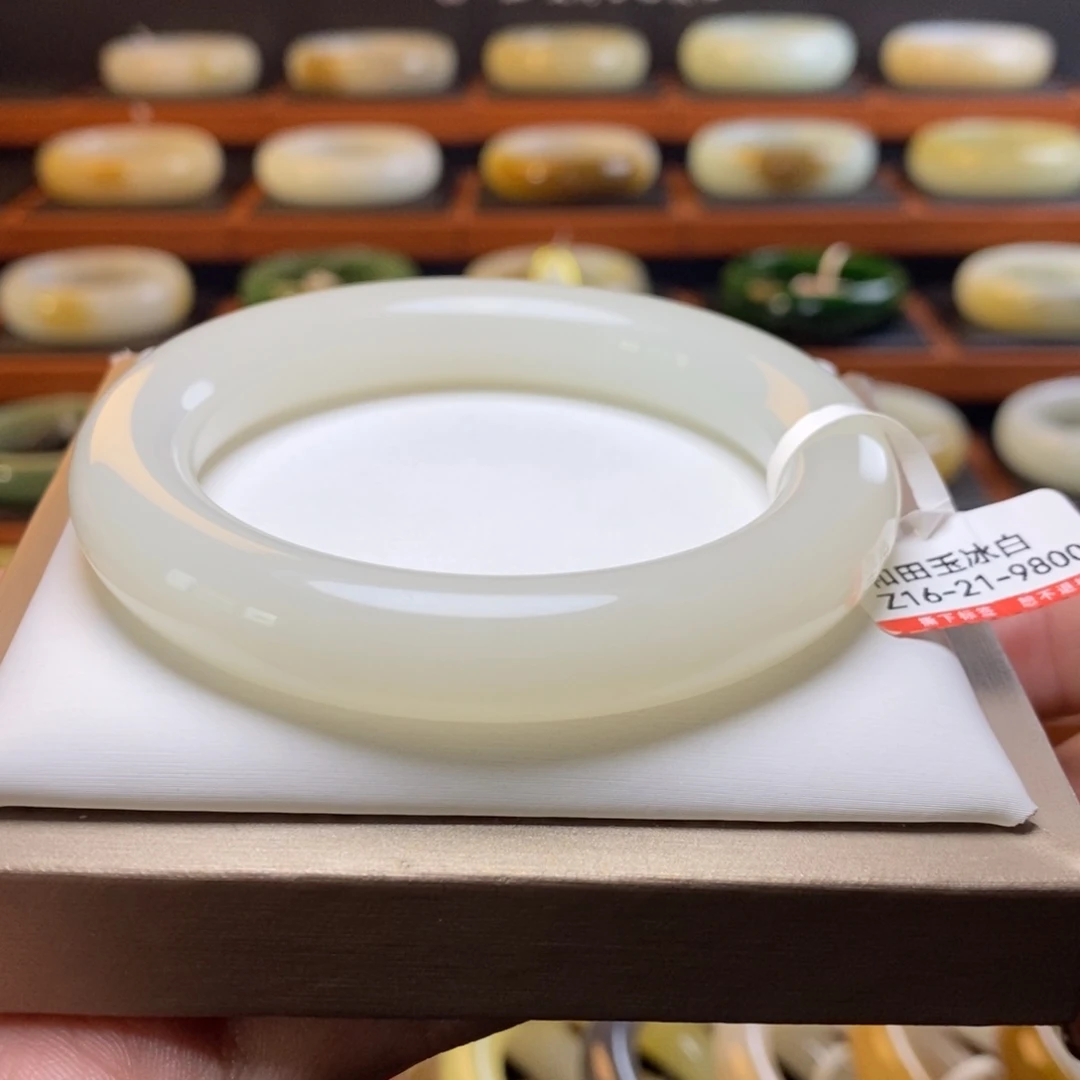 和田玉未镶嵌手镯57.5圈