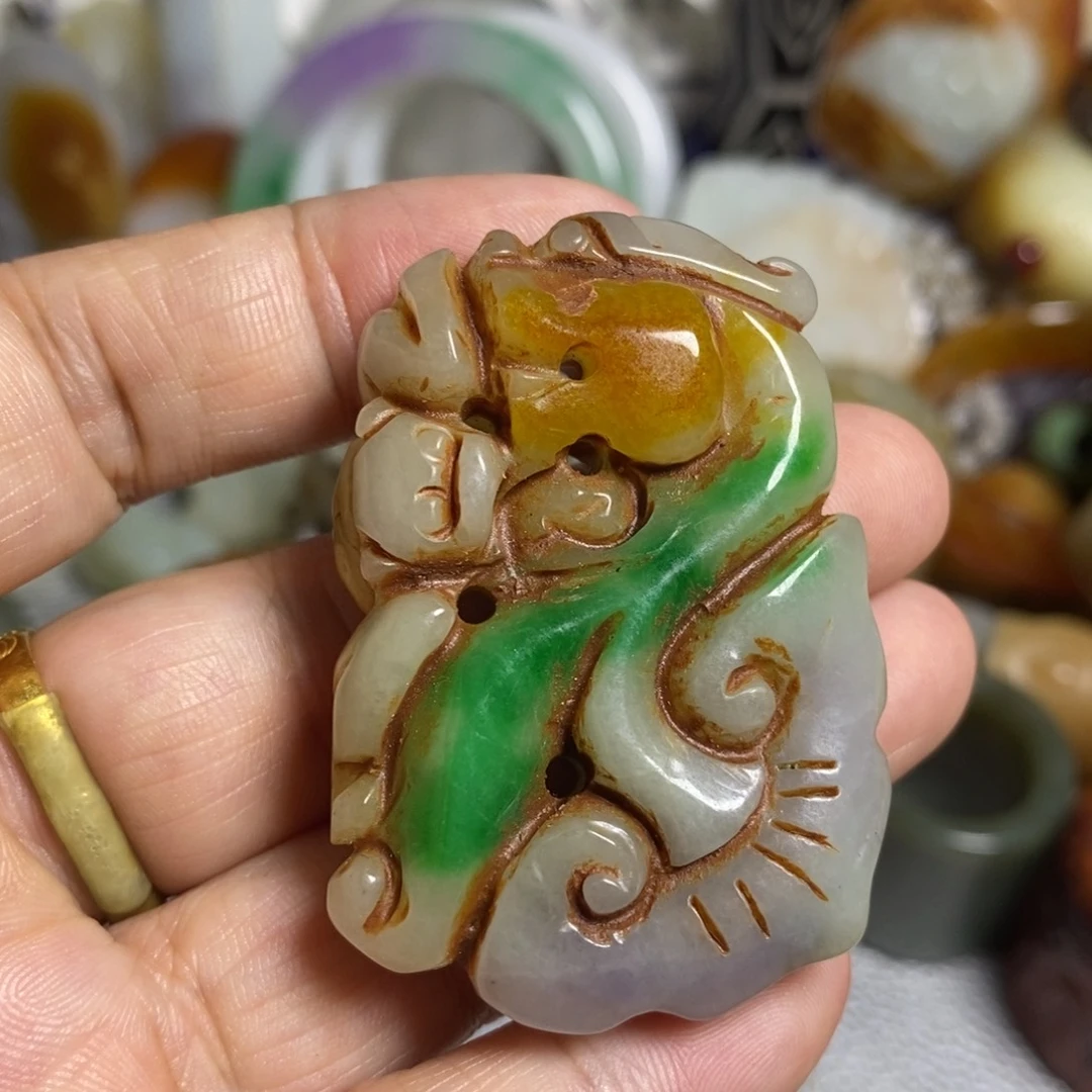 和田玉（糖玉）未镶嵌颈饰