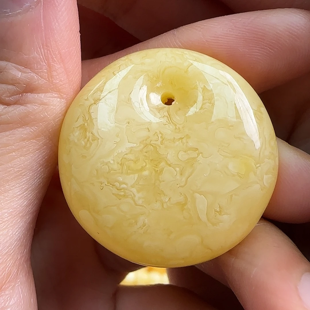 蜜蜡未镶嵌珠宝奇石