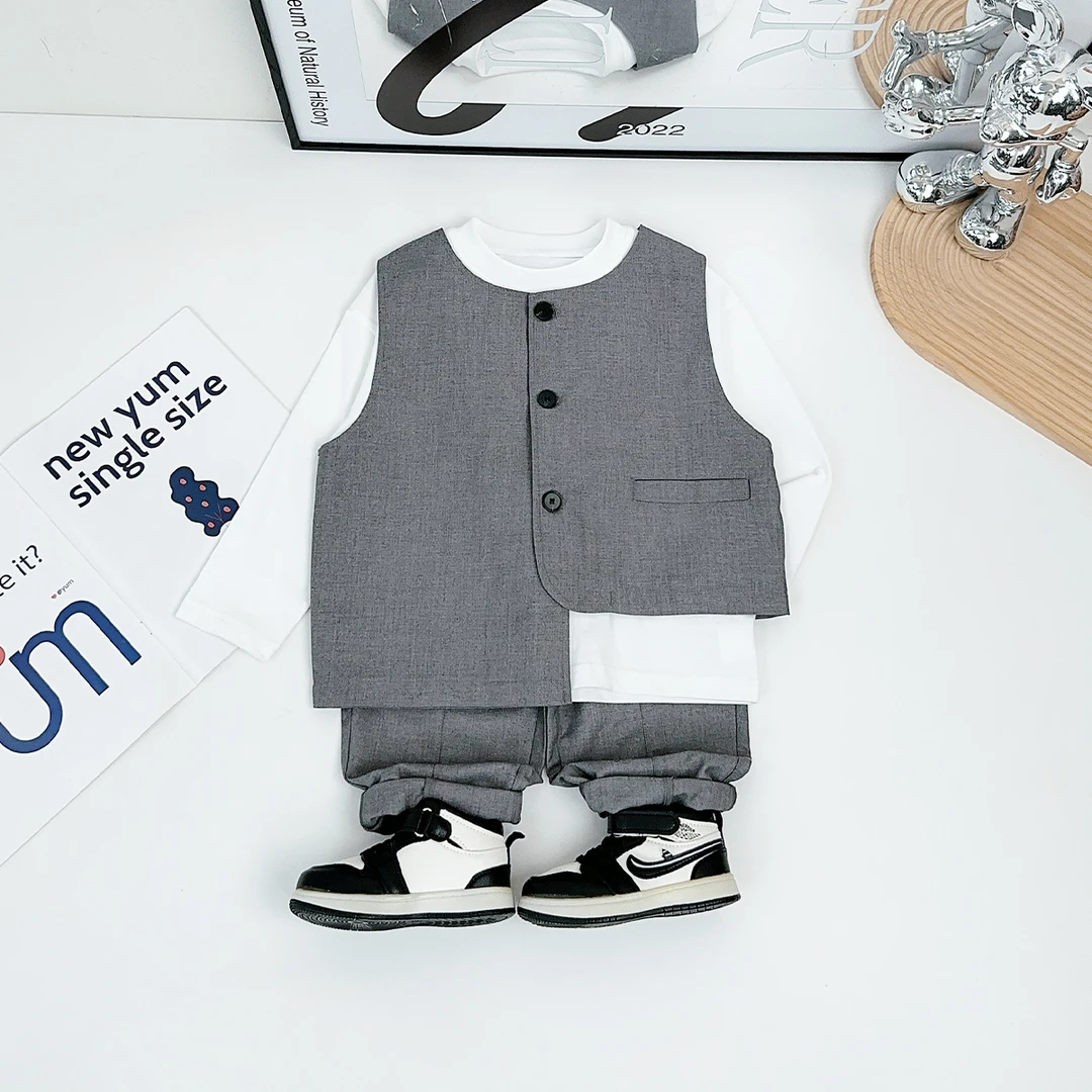 男童春套装2025新款春装儿童休闲三件套洋气 YC8516 悠悠童话童装