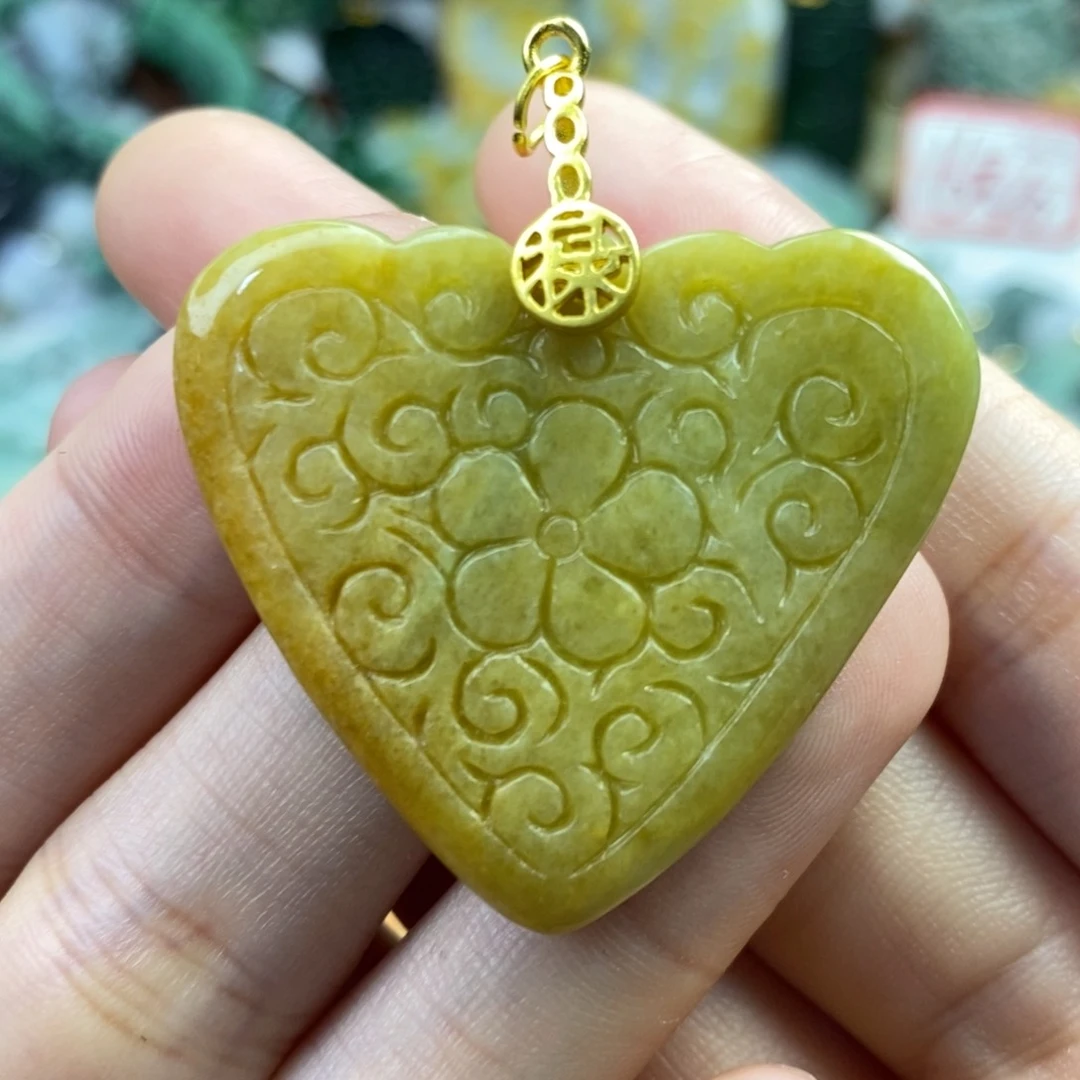 翡翠未镶嵌颈饰吊坠