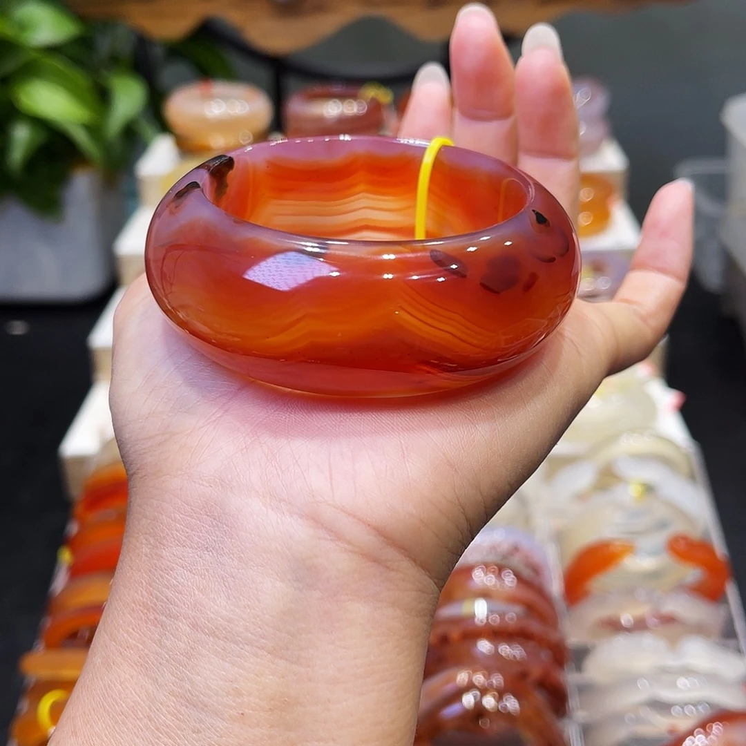 赛***拉玛瑙/玉髓未镶嵌手镯