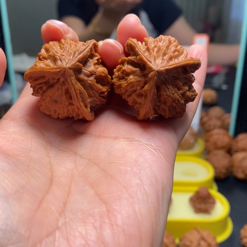 【闪购商品】桃核把件小*6号三棱，