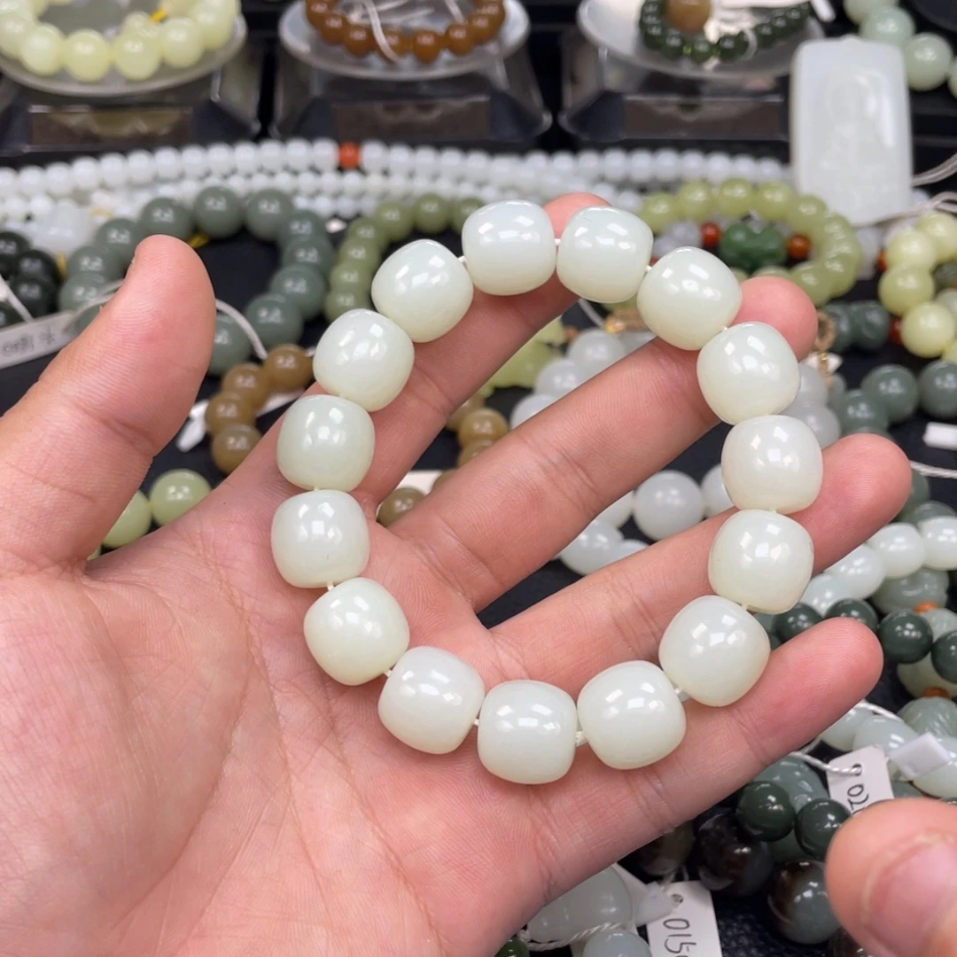 和田玉未镶嵌手链