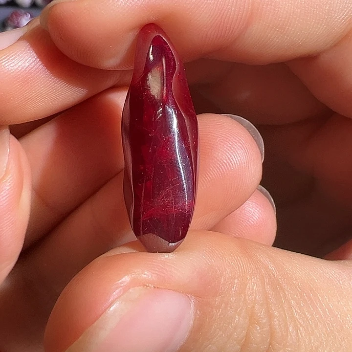 天然辰砂晶体吊坠8.76g