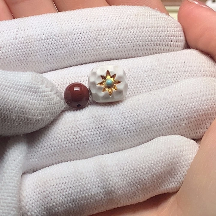 南红玛瑙未镶嵌珠宝奇石卡12