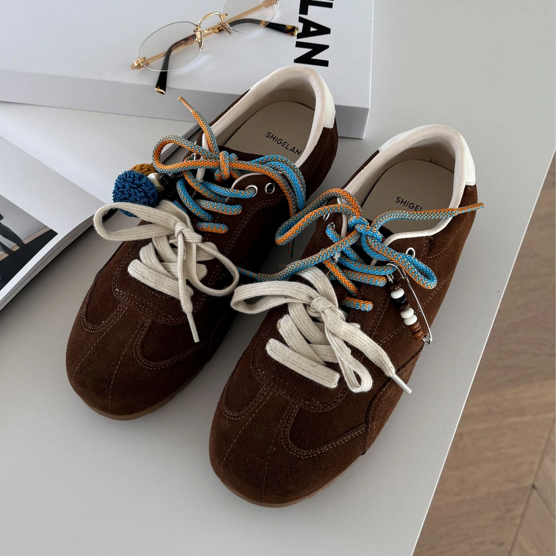 诗歌兰真皮德训鞋女2025秋季新款时尚磨砂皮系带休闲平底板鞋