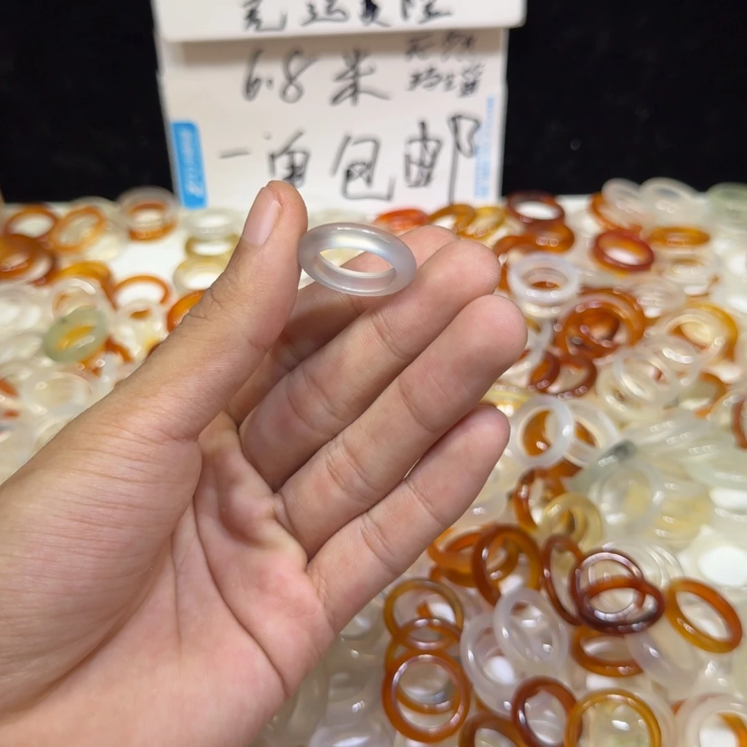 玛瑙/玉髓戒指未镶嵌37 号微瑕