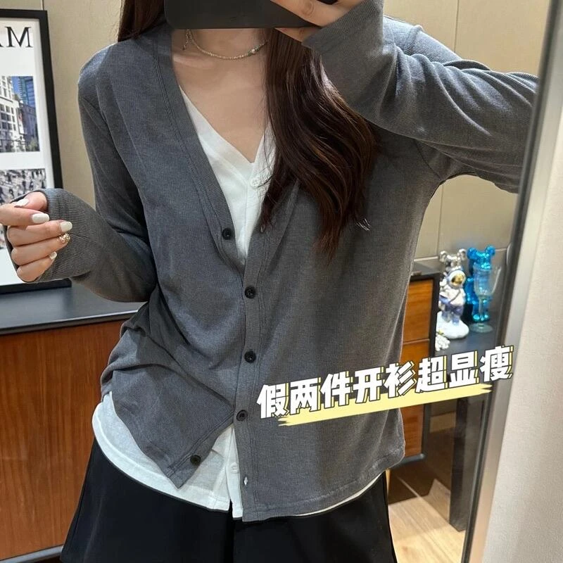 [k姐简约定制]排扣纯色V领宽松显瘦长袖假两件上衣T恤D955