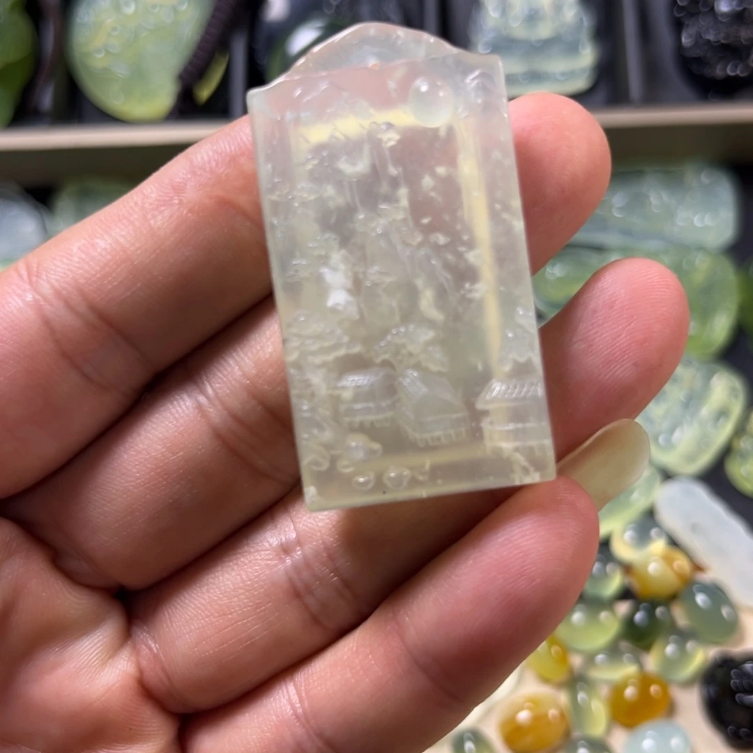 未镶嵌蛇纹石玉颈饰