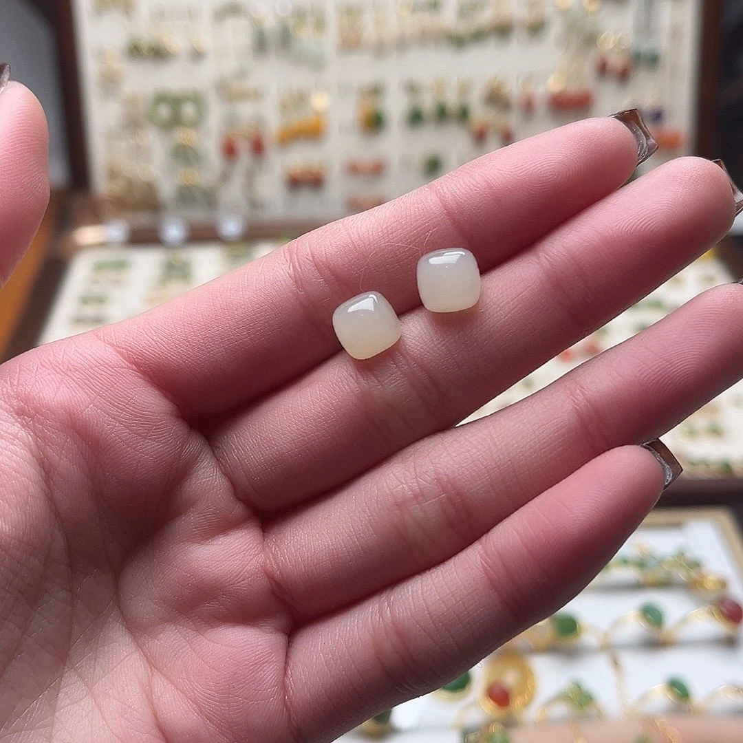 和田玉银S925镀金镶嵌耳饰