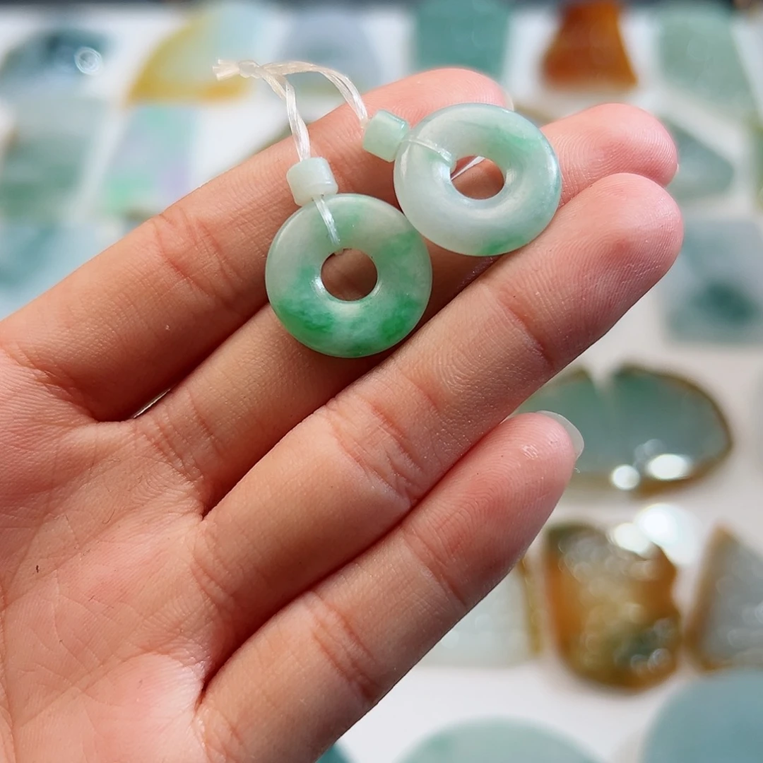 定制翡翠未镶嵌翡翠