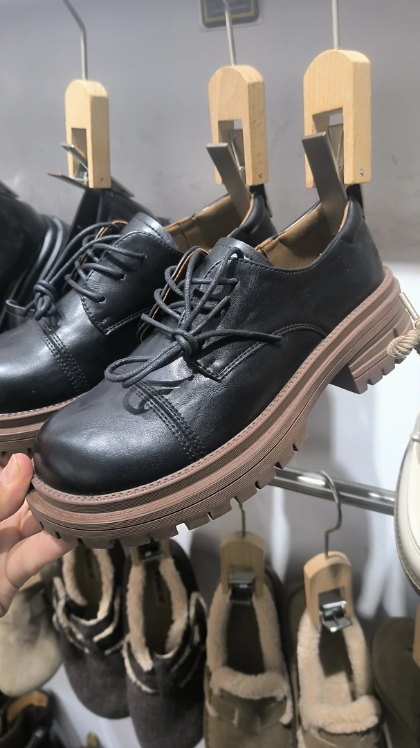 店内春款女鞋，编码拍