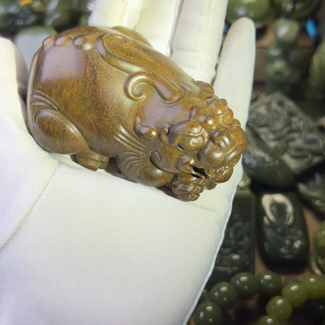 岫岩老玉（透闪石质玉）把件未镶嵌
