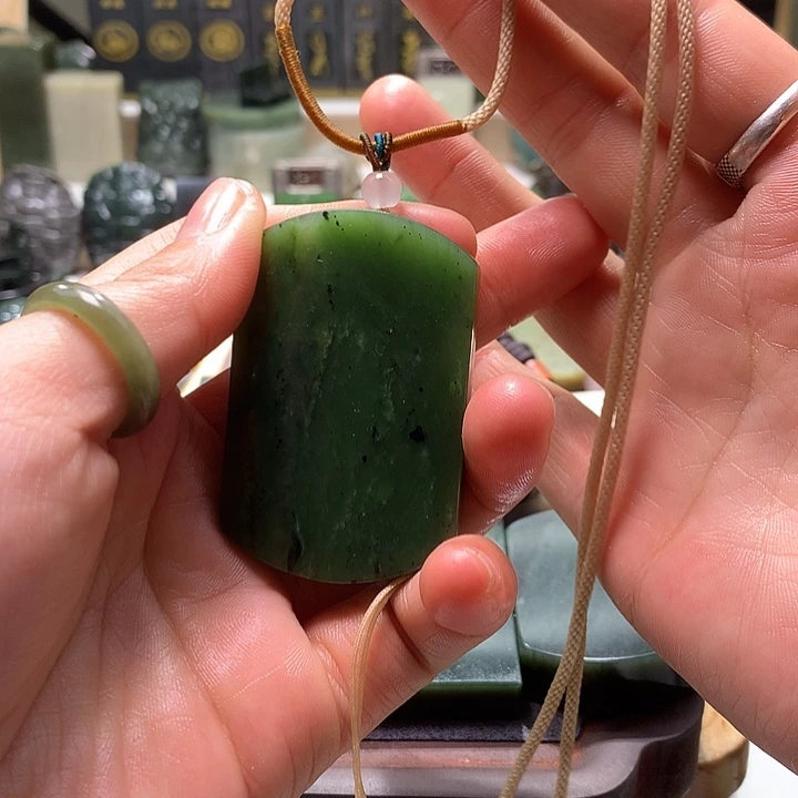 和田玉未镶嵌珠宝半成品