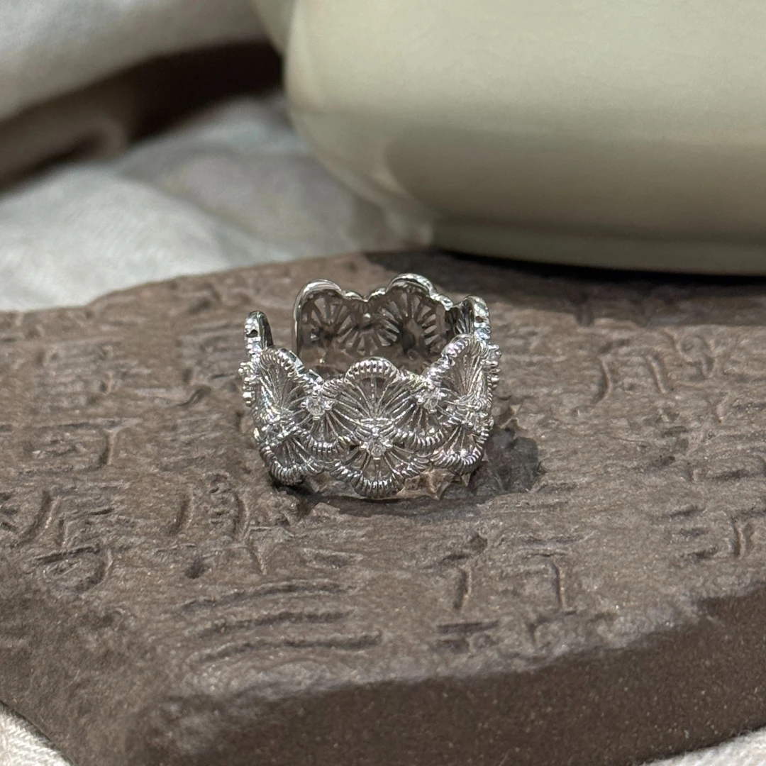 925银锆石戒指 <一禅兄>S925银扇形蕾丝镶锆白金色戒指小众设计感