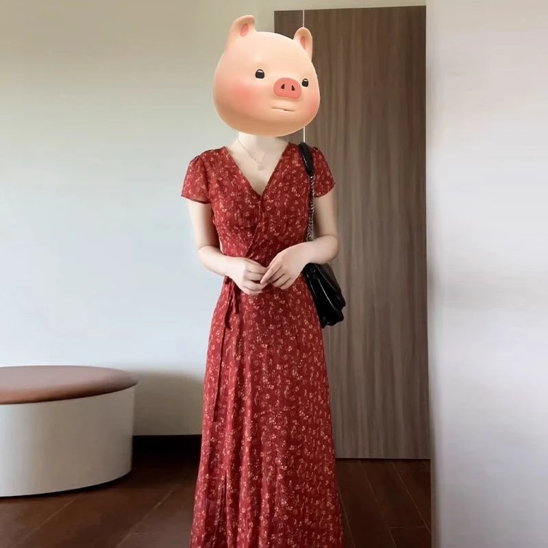 夏季度假风红色碎花沙滩裙女高级感气质系带收腰显瘦V领连衣裙ins