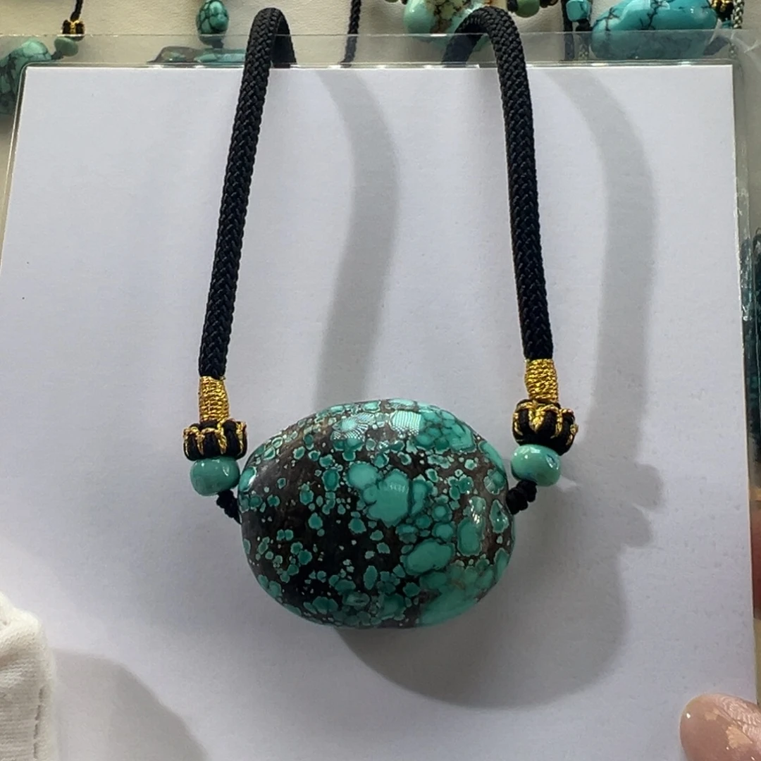 绿松石未镶嵌挂件