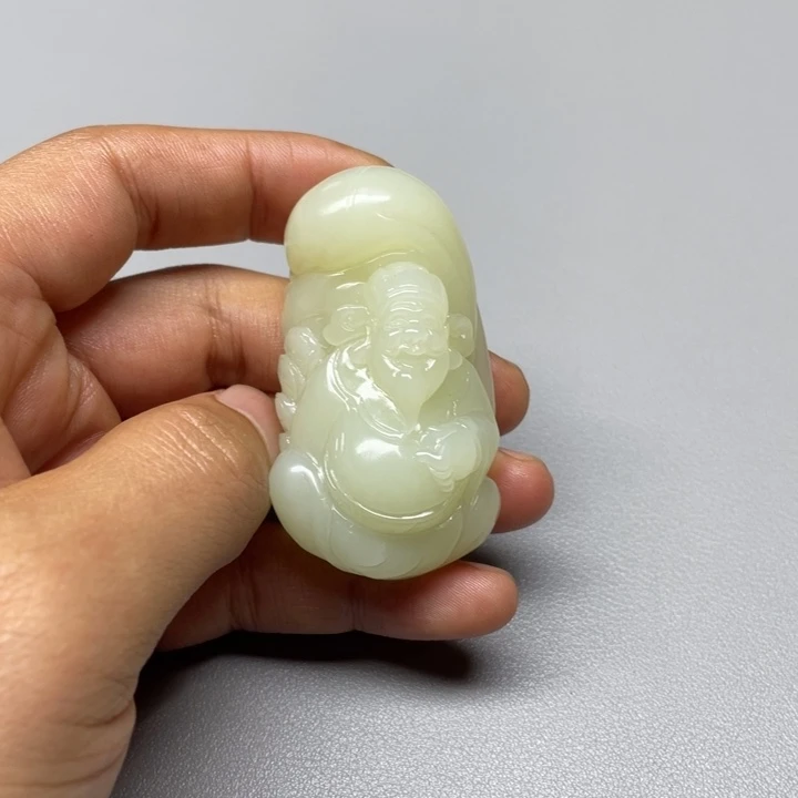 吊坠(不含链)未镶嵌和田玉淡**云