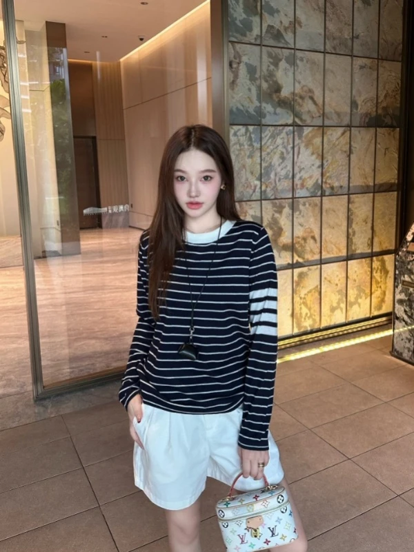 T壁四条杠条纹长袖衫上衣