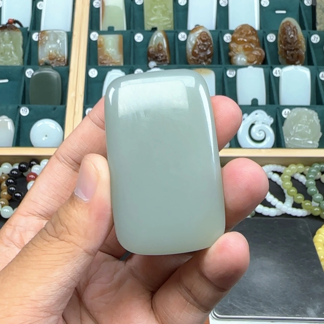 未镶嵌和田玉挂件
