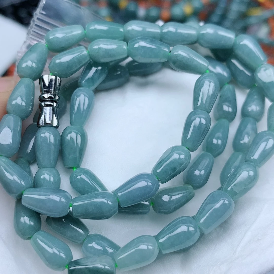 翡翠颈饰未镶嵌珠子