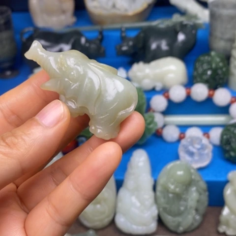 和田玉未镶嵌挂件