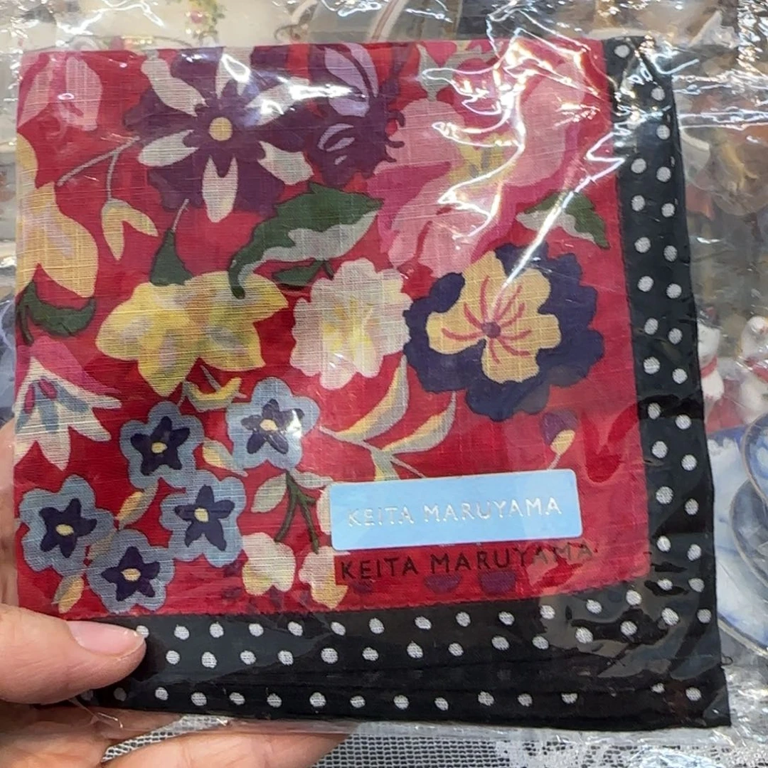 咖啡杯里有一个小杯子是我的