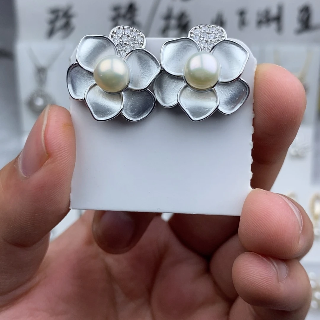 淡水珍珠耳饰未镶嵌