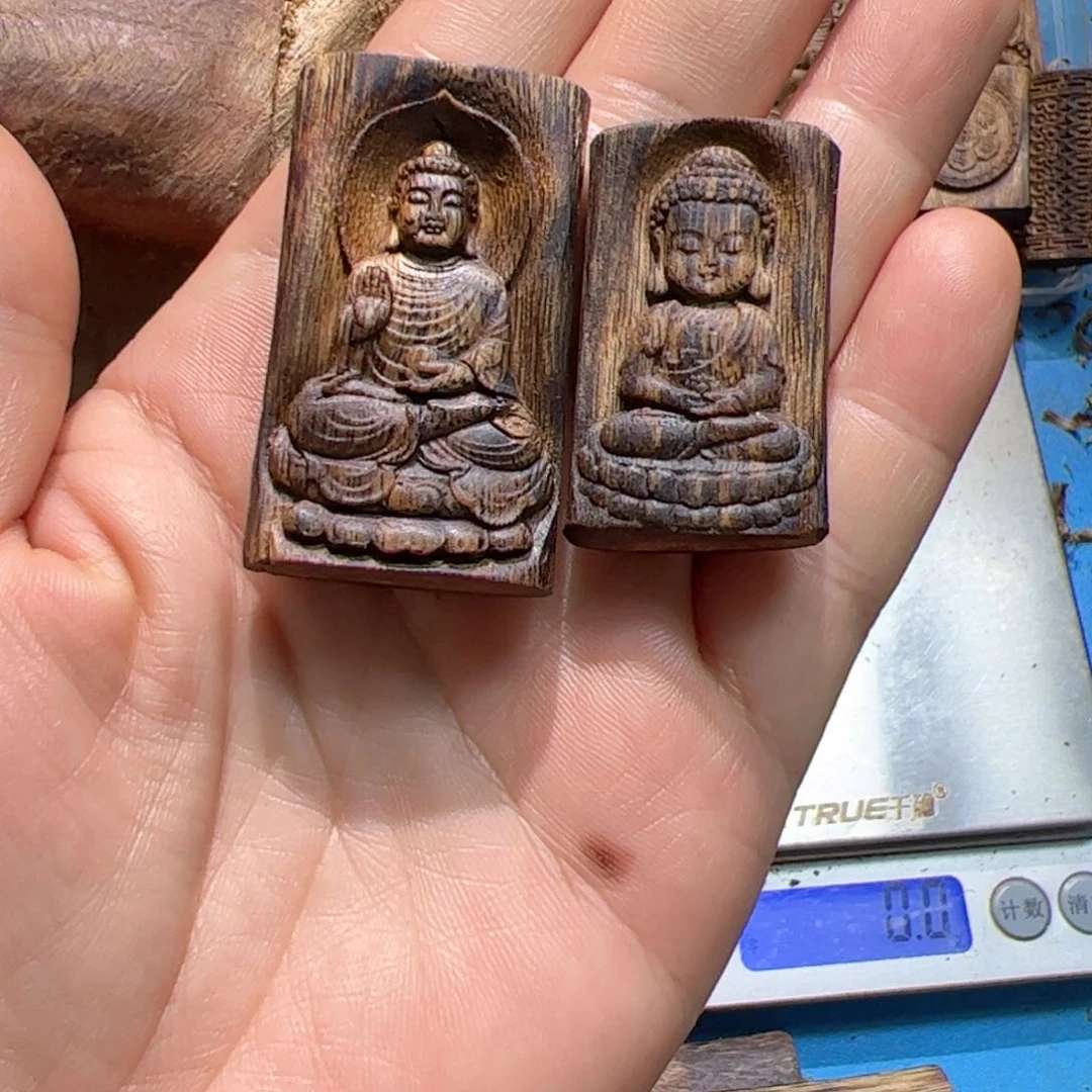 沉香吊坠?**来白棋如来猴宝宝佛11.4克