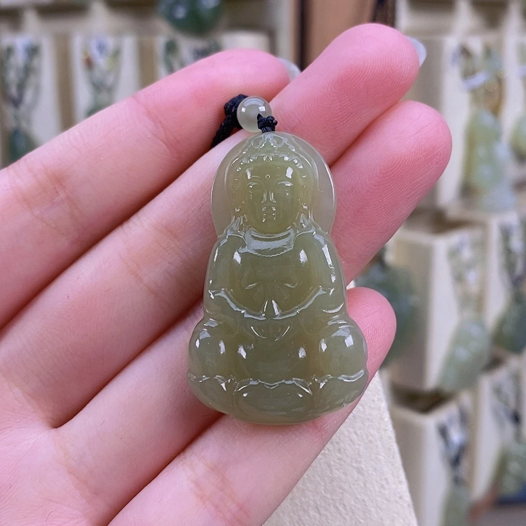 *****和田玉未镶嵌颈饰