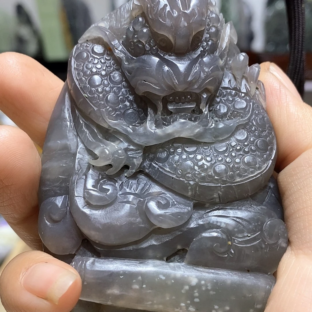 玉玉未镶嵌居家办公