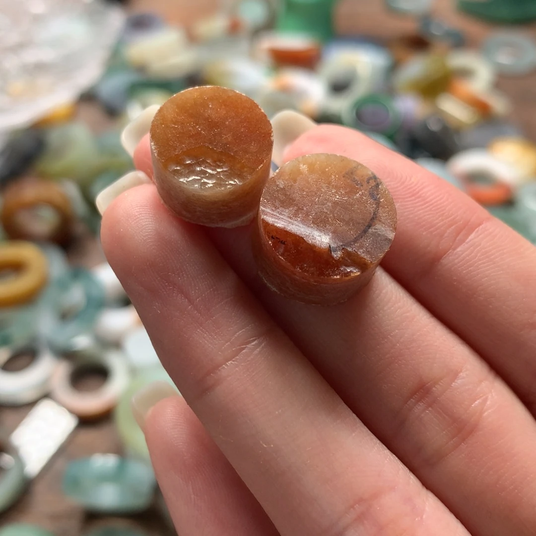 定制翡翠未镶嵌乔***乔翡翠特色红翡心巴*2