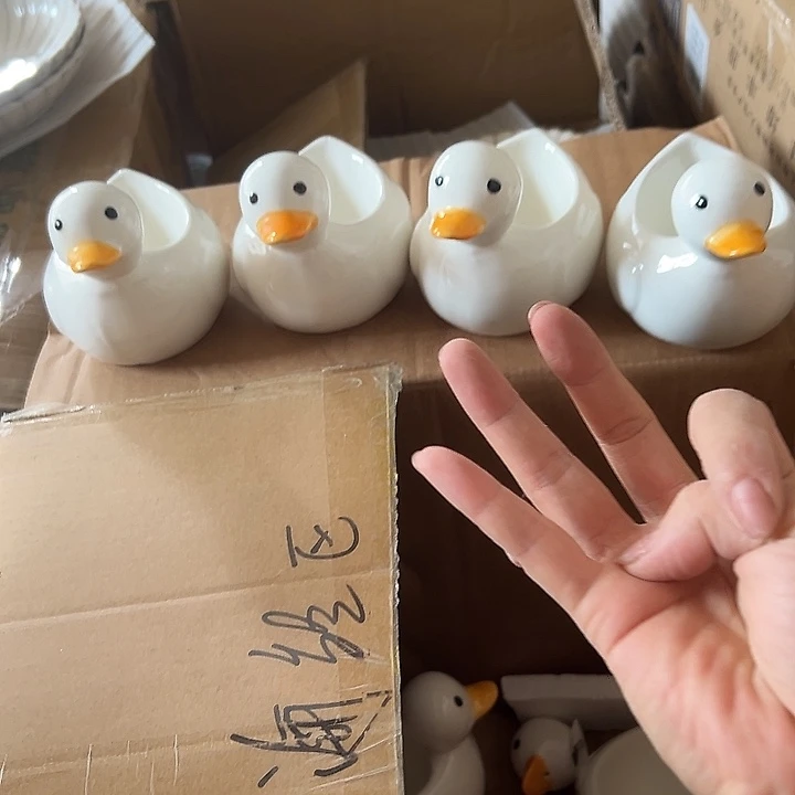 瓷片全部瑕疵特价鸭子