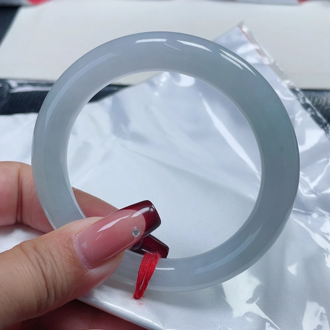 翡翠手镯（圆镯）未镶嵌缅甸翡翠57圈87