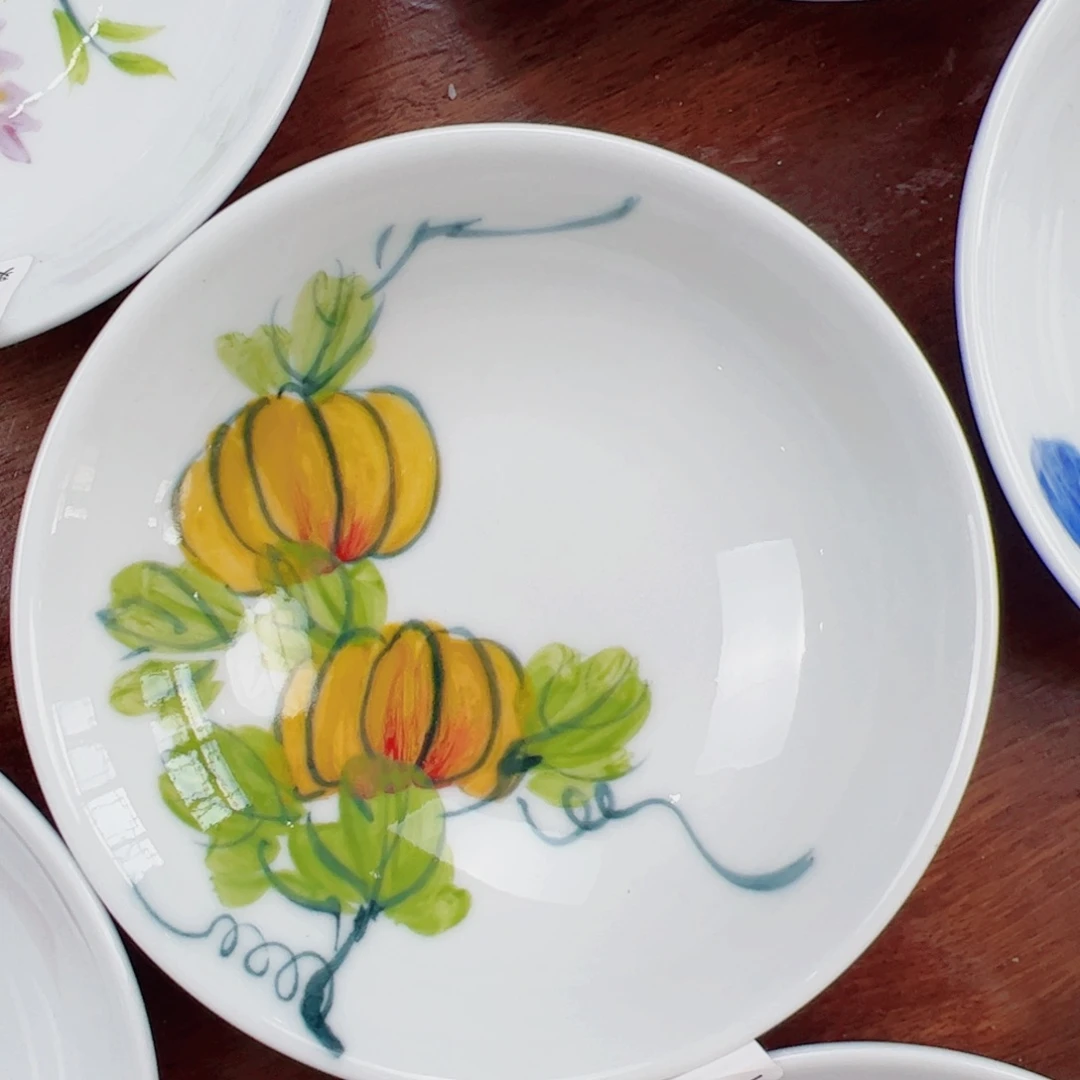 景德镇陶瓷手工手绘制作