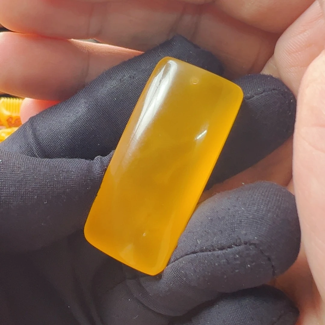 未镶嵌颈饰蜜蜡蜜蜡吊坠