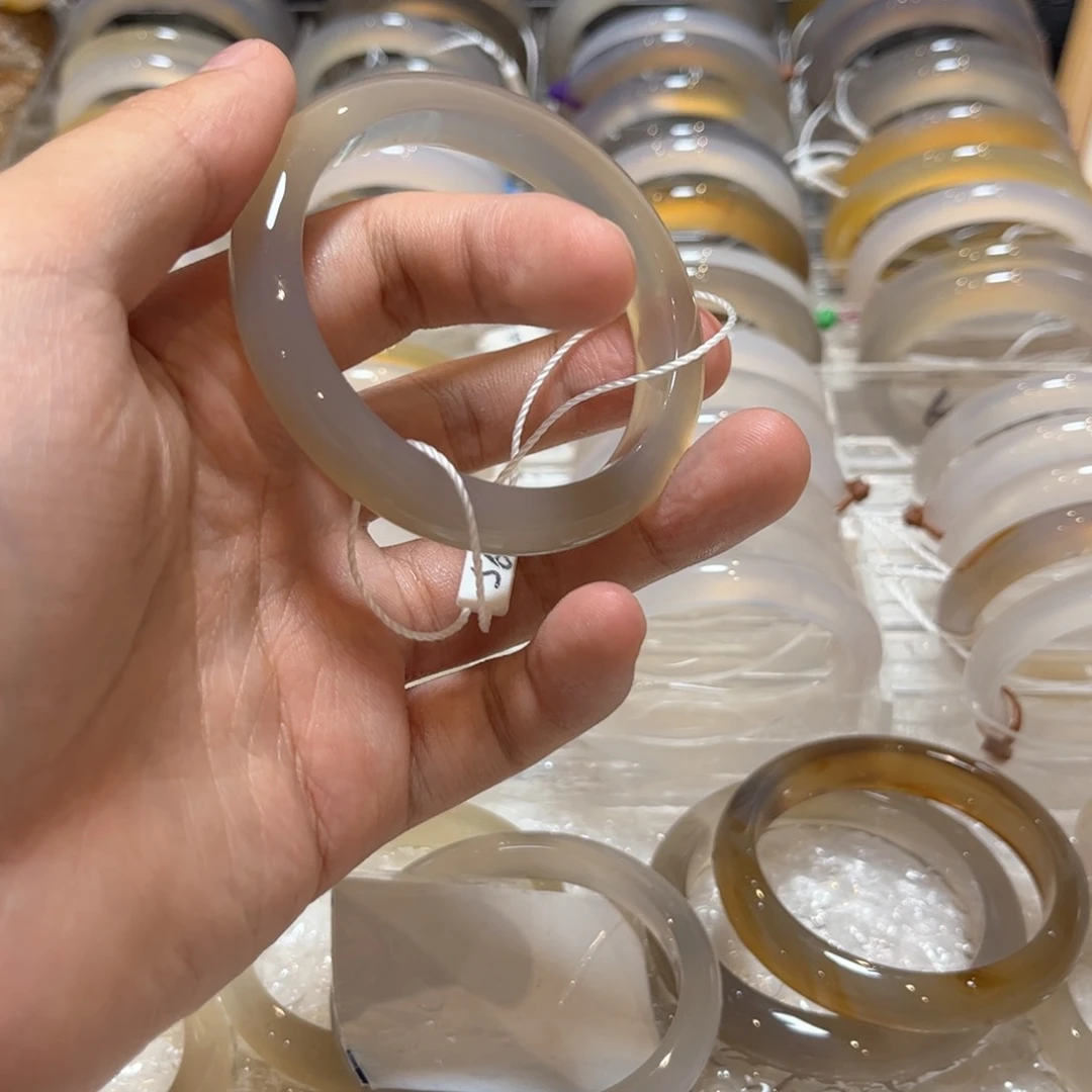 手镯玛瑙/玉髓合金小**?429