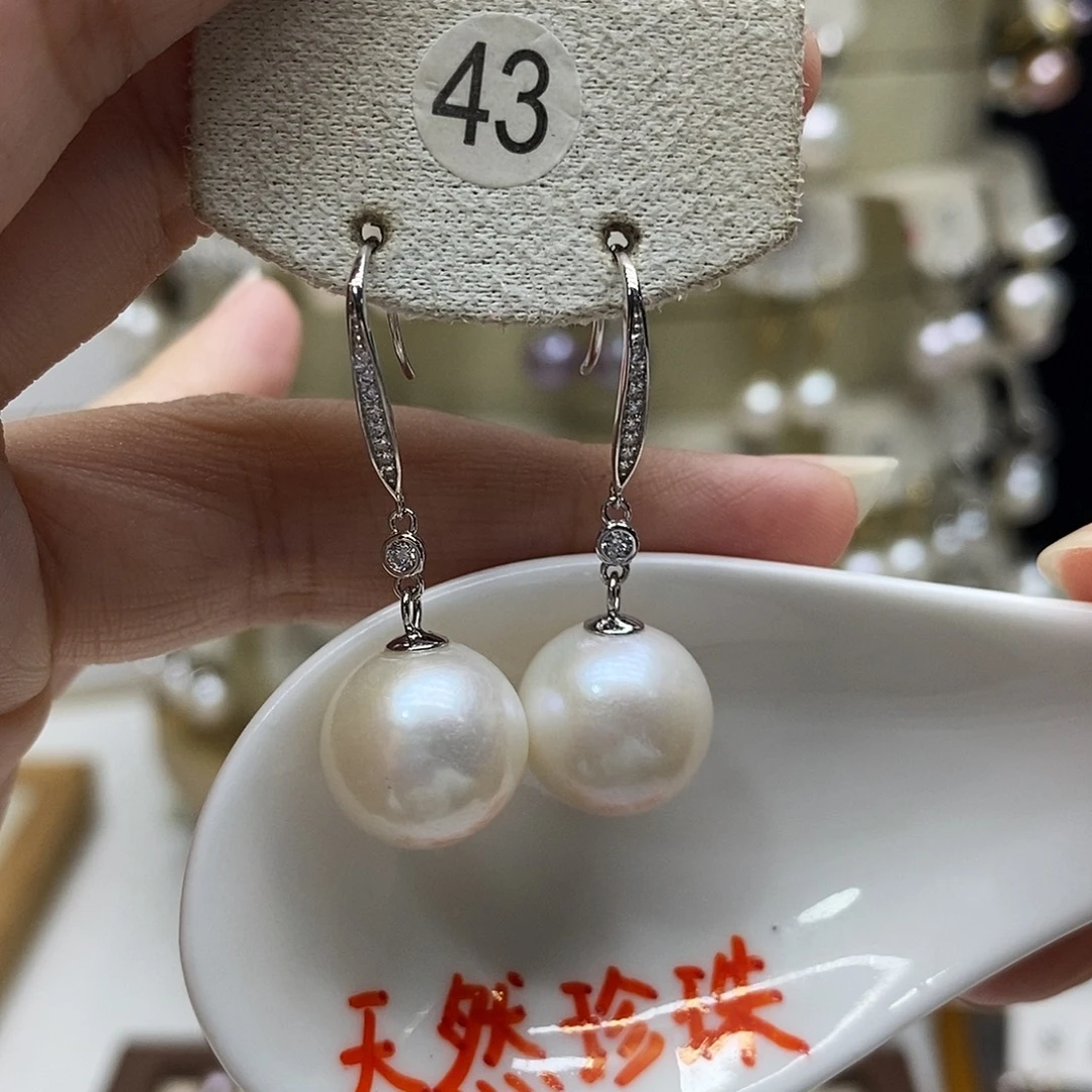 银S925镶嵌耳饰淡水珍珠