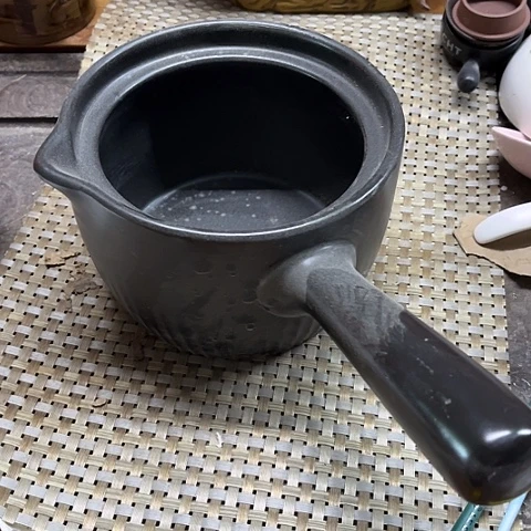 微瑕，明火，口径17高11釉面不均，无盖，339