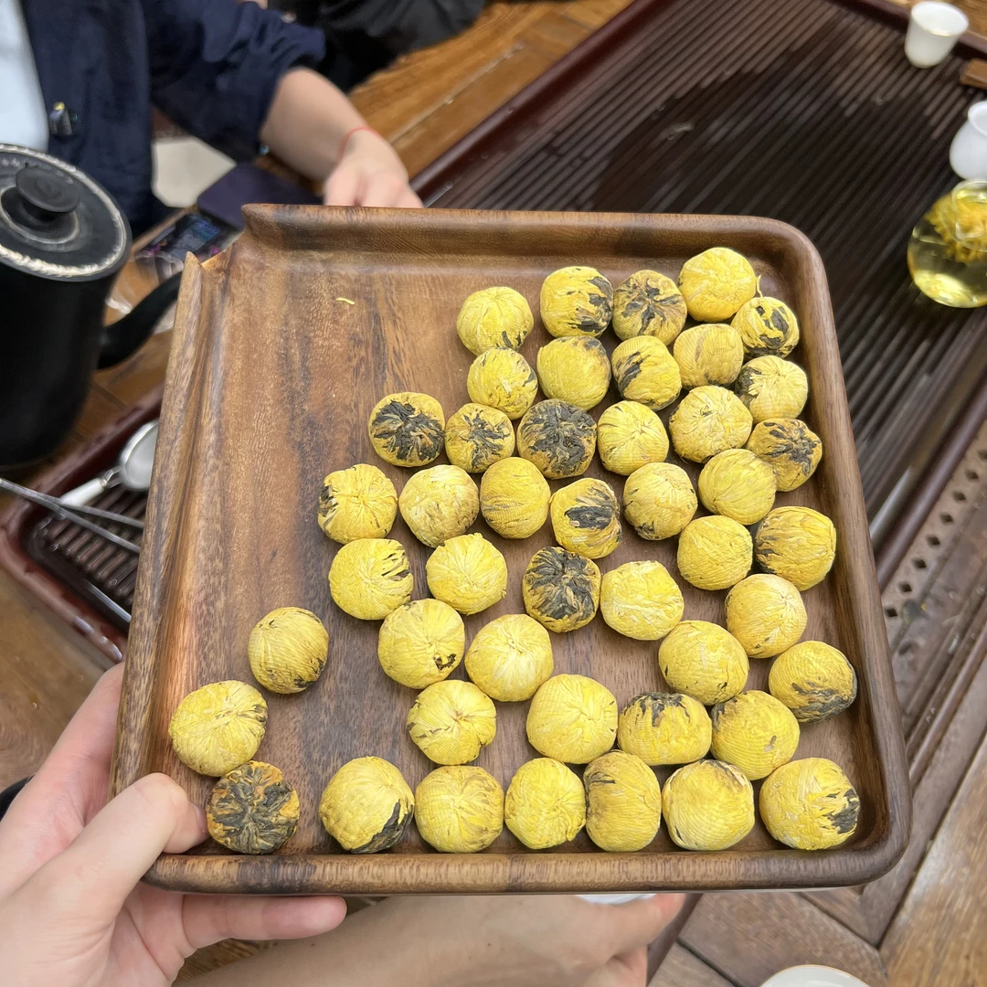 云南滇红菊花绣球 小鹿收茶  菊花红茶 5月29