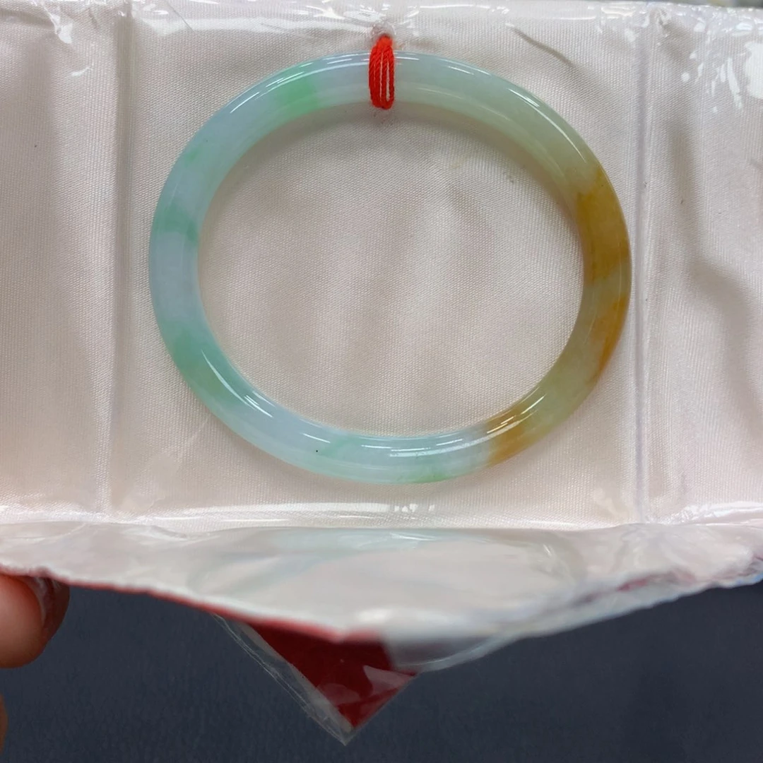 翡翠手镯未镶嵌翡翠23