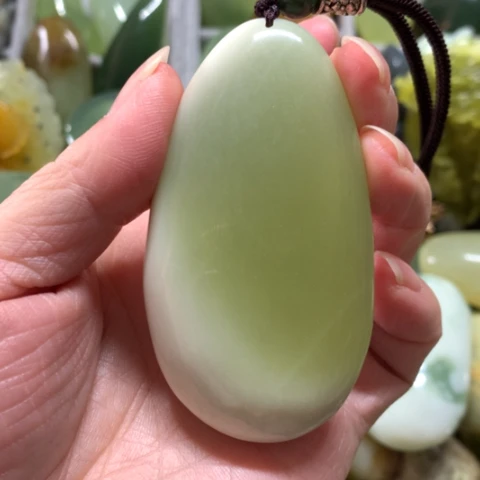 蛇纹石玉未镶嵌手把件